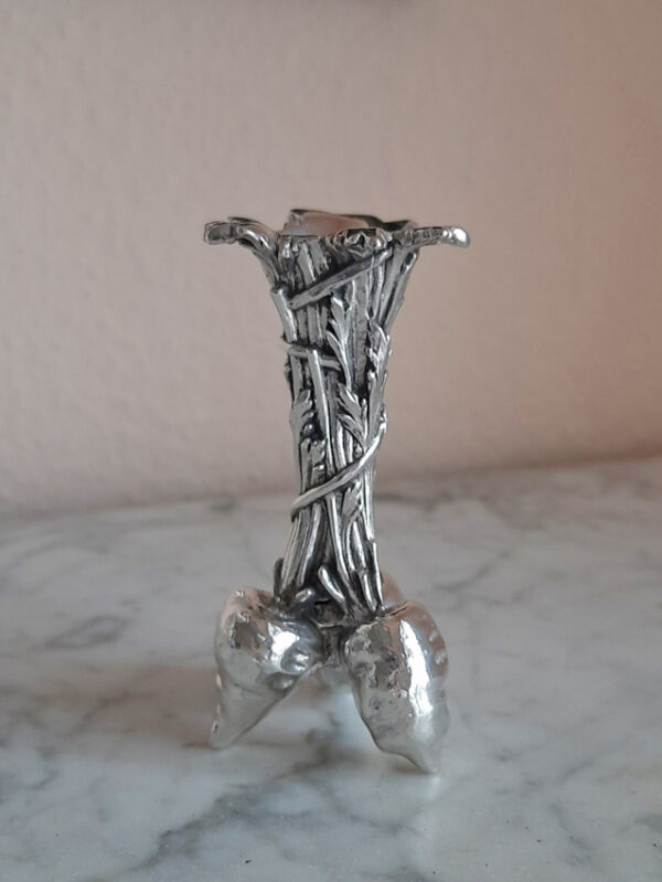 Kleine Drei-Karotten-Vase um 1930 (petit vase aux trois carottes) - Christofle, Bronze versilbert - aus ehemaligem Berliner Grandhotel – Bild 2