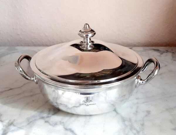 Servierschüssel mit Deckel 1930er Jahre - Orfèvrerie H. Beard Montreux - aus legendärem Pariser Restaurant