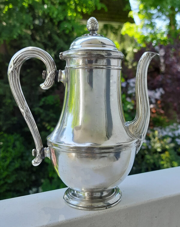 Jugendstil Kaffeekanne von 1907 - Christofle versilbert - Original aus dem Hotel ADLON, Berlin - Erstausstattung – Bild 3