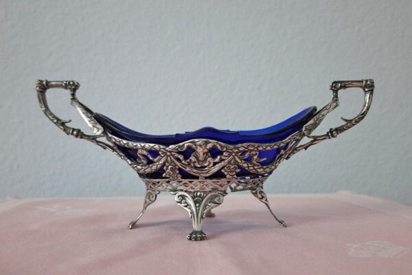 Zauberhafte kleine SilberJardinière   Original blauer Glaseinsatz   -    feine SilberschmiedeArbeit um 1900 – Bild 2