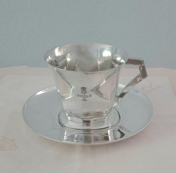 Art Déco KünstlerEntwurf - Große SchokoladenTasse/Untertasse um 1925 - Christofle/Gallia versilbert - aus berühmtem Pariser Restaurant