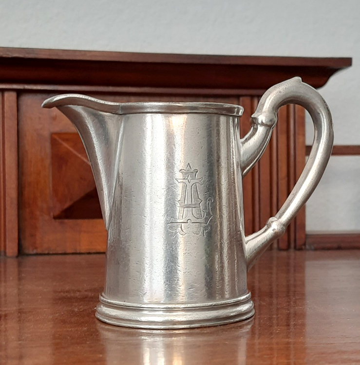 Antikes Milchkännchen um 1915 versilbert Bohrmann Nachf. Frankfurt aus Schweizer GrandHotel – Bild 6