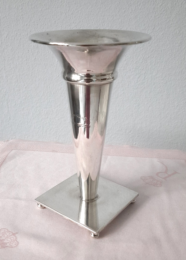 Art Déco elegante Tischvase um 1930 versilbert Dobson & Sons Durley Hall Hotel, Bournemouth – Bild 2