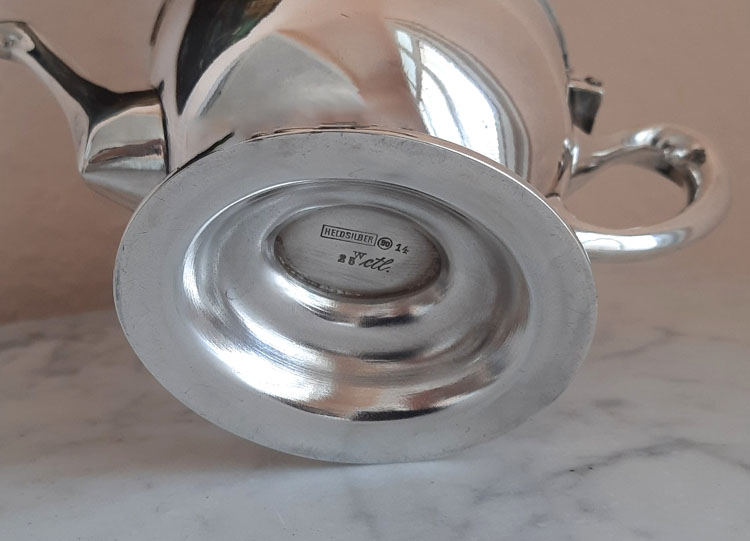 Art Déco versilbertes Teekännchen ca. 1925 Silberschmiede Jean Held GmbH, Frankfurt Hotel Continental München – Bild 9