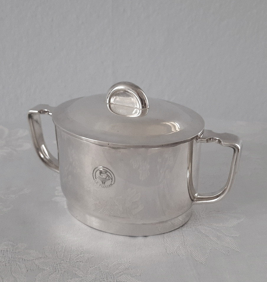 Art Déco Zuckerdose und Sahnegießer von 1935 versilbert, Werksentwurf Krupp Berndorf aus legendärem Café in Venedig – Bild 5