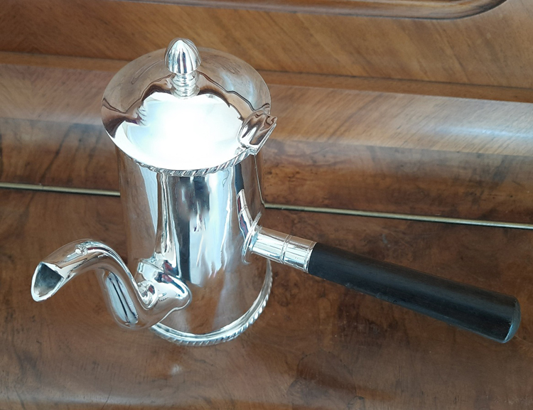 Seltene US Navy Kaffee-, Kakao- und/oder Teekanne um 1940, qualitätsvoll versilbert, Reed & Barton U.S.A. – Bild 5