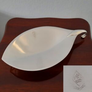 Elegante Art Déco Blattschale ca. 1930, versilbert WMF, aus dem französischen Grandhotel Martinez, Côte d’Azur