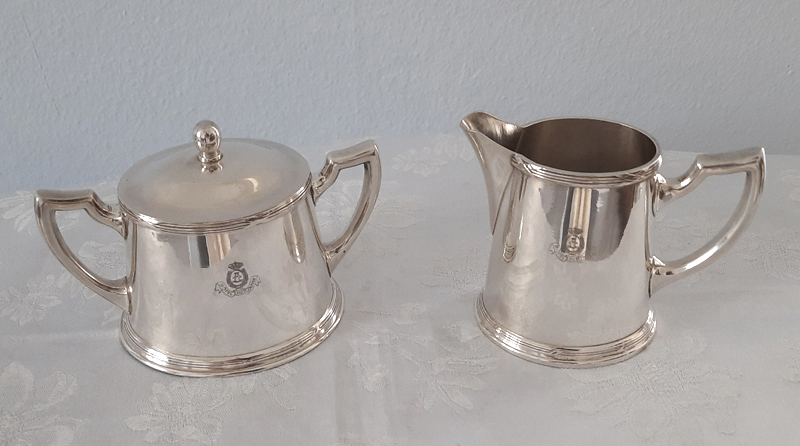 Kaffeekern um 1915, Kreuzband Dekor, versilbert C.F. Hutschenreuter, aus legendärem Pariser Grandhotel – Bild 9