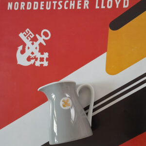 Formschöner Milch-/Kakaokrug von 1959,  Porzellanmanufaktur Hutschenreuther,  Reederei Norddeutscher Lloyd, Bremen