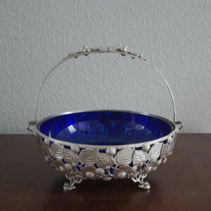 Seltene antike Obstschale mit Original Glaseinsatz ca. 1910, versilbert Krupp Berndorf,  aus Pariser Palasthotel