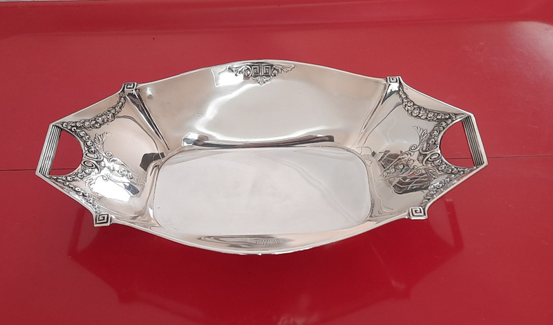 Feiner Jugendstil 1900 versilberte Brot-/Obstschale Orivit AG aus dem Pariser Hôtel Majestic – Bild 2